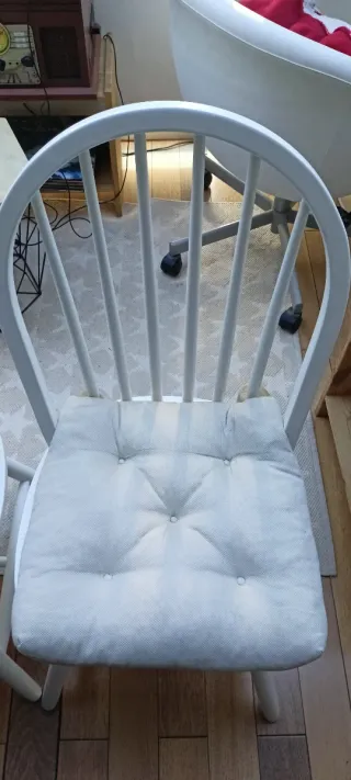 4 Sillas blancas BANAK