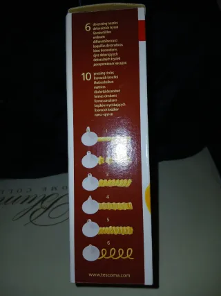 Sparabiscotti Tescoma Delicia