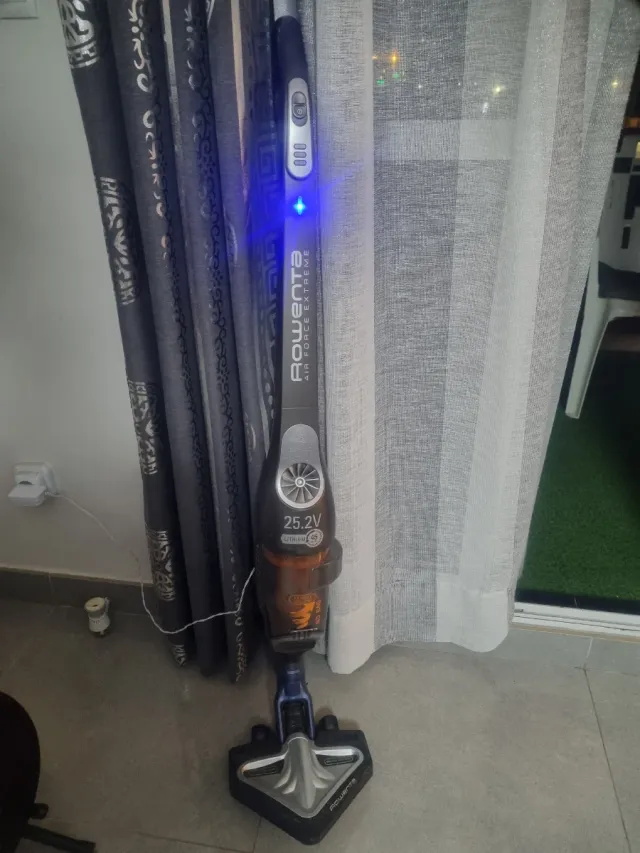 Aspirapolvere Rowenta Air Force 25.2V