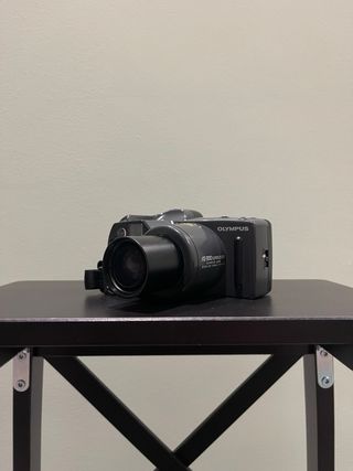 Macchina fotografica analogica Olympus AZ-300