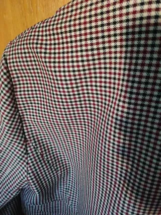 Americana corta cuadros, talla como L