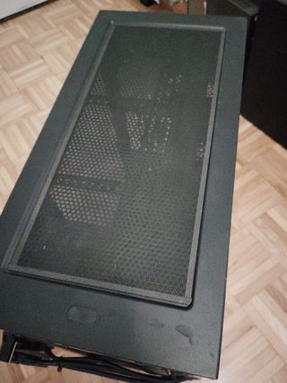 TORRE ORDENADOR GAMING NEGRA