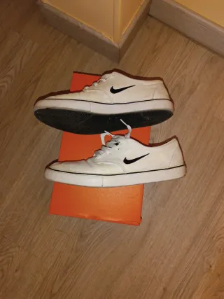 Zapatillas Nike 44.5 lona blanca