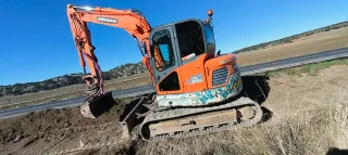 Excavadora Doosan DX85