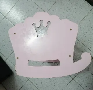 Cuna de madera para muñecas rosa