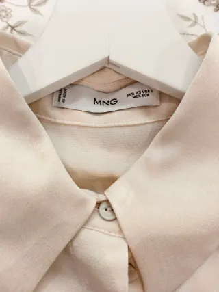 Camisa Viscosa Mango color champagne