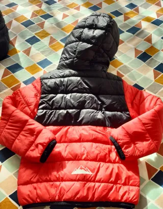 Chaqueta niño acolchada talla 5/6 años