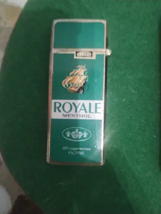 Lotto di 3 vecchi accendini