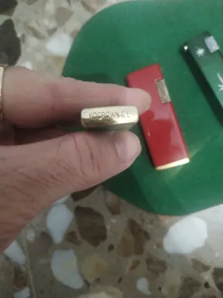 Lotto di 3 vecchi accendini