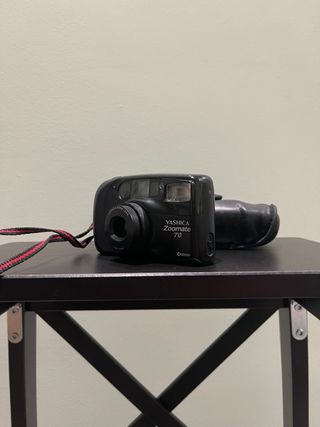 Macchina fotografica Yashica Zoomate 70