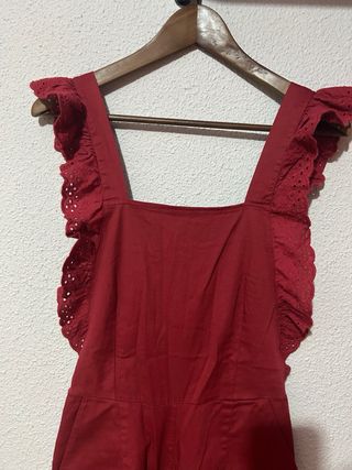 Peto burdeos mono talla S espalda descubierta