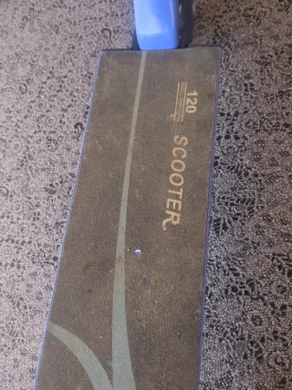 Patinete infantil con luces