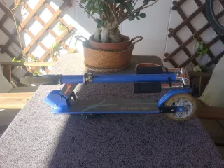 Patinete infantil con luces