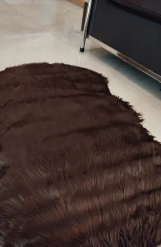 Alfombra pelo nueva color marrón