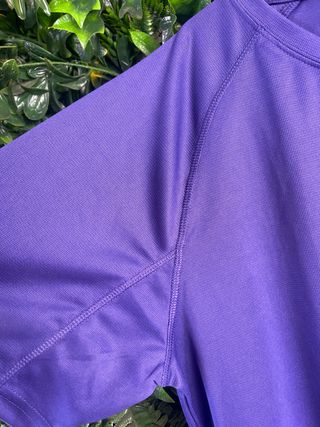 Camiseta Roly Bahrain Morada Talla L o M