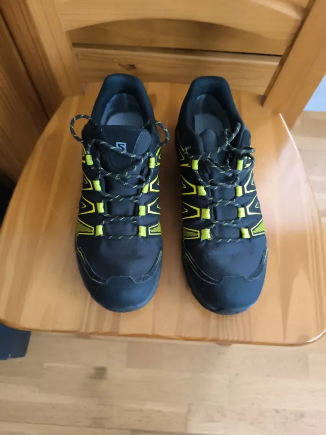 Botas Salomon Talla 43 1/3 Negras y Amarillas