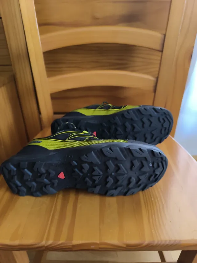 Botas Salomon Talla 43 1/3 Negras y Amarillas