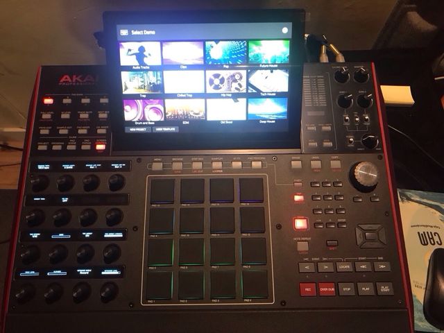 Akai MPC X como nuevo