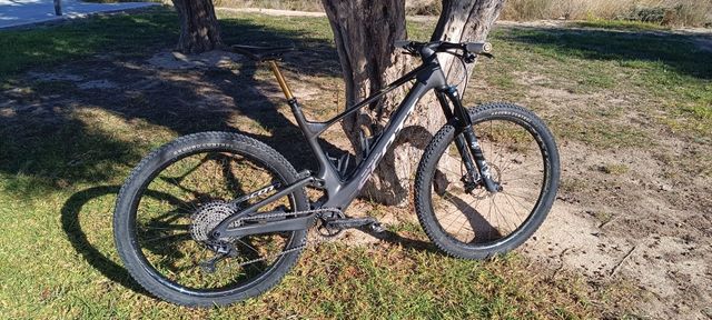 SCOTT SPARK TEAM Talla L Carbono