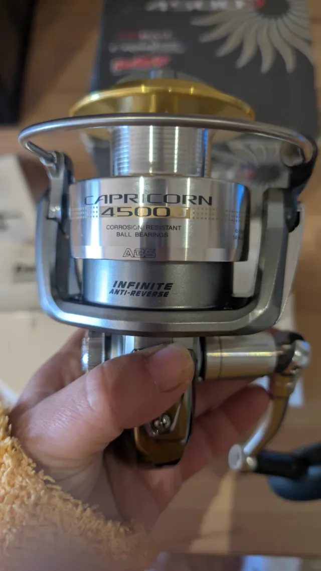 Carrete Daiwa Capricorn 4500J (bobina adicional)