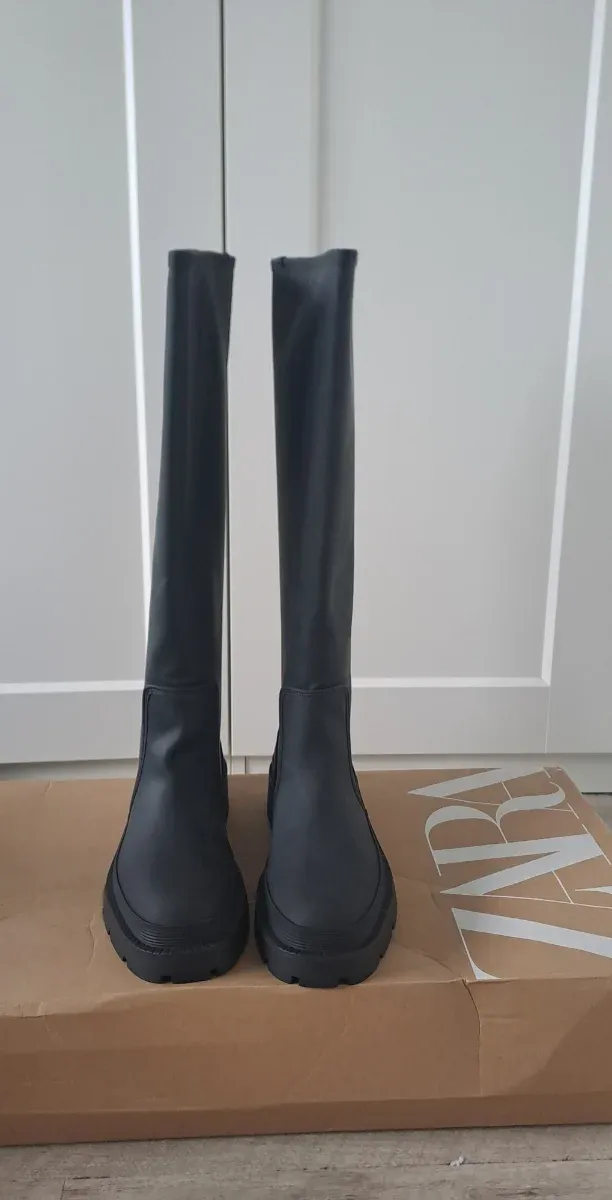 Botas de goma Zara negras