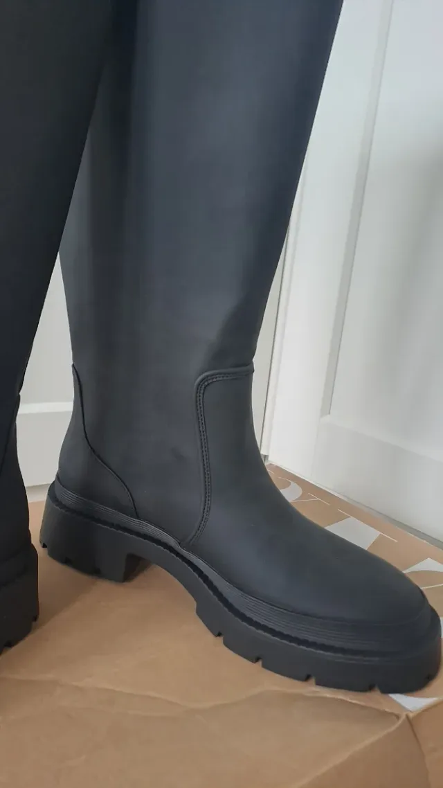 Botas de goma Zara negras
