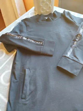 Vestido negro con detalles