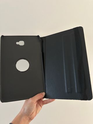 Tablet Samsung Blanca 16GB con funda.