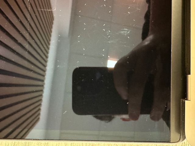 MacBook Air 13" 2020 M1 8gb 256gb SSD