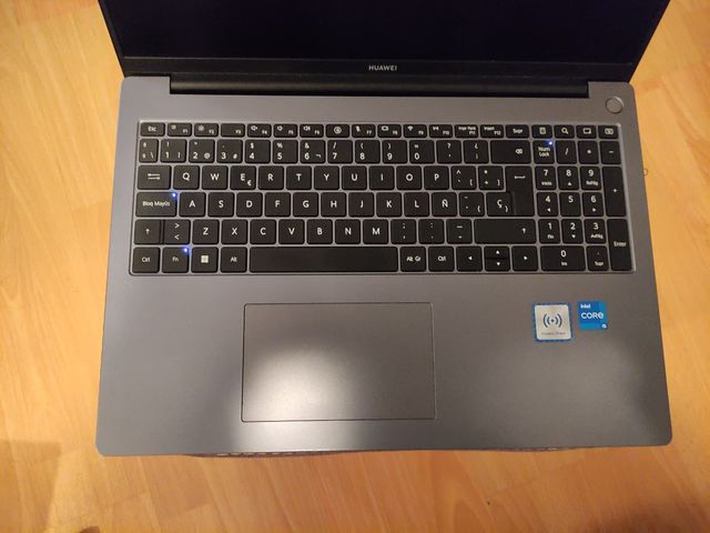 Huawei MateBook D16 2024