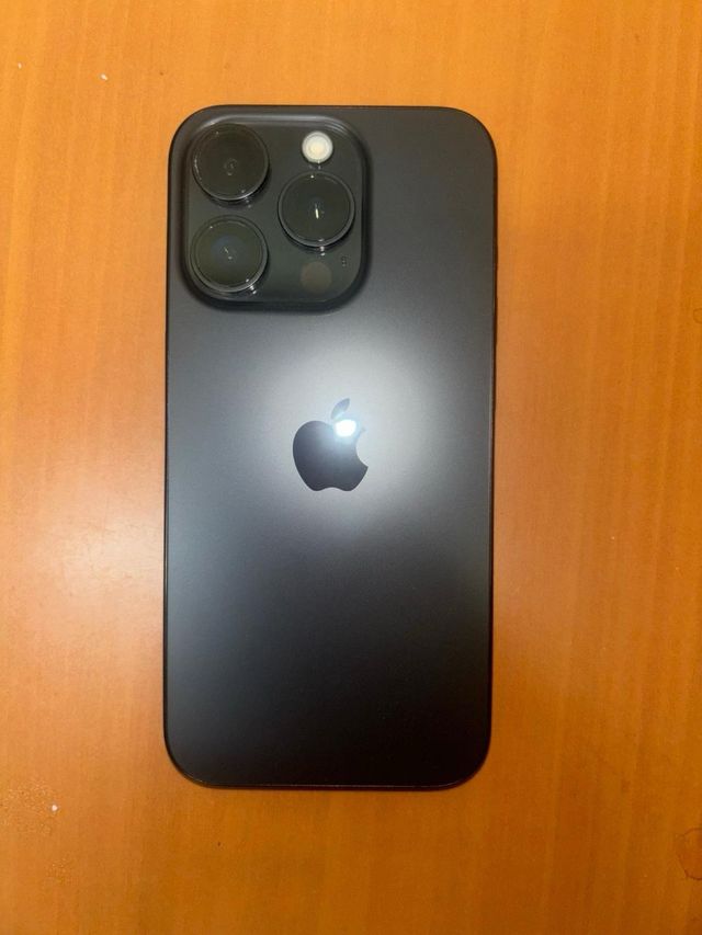 iPhone 15 Pro Negro