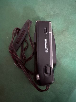 Nikon RF Macchina Fotografica Analogica 35mm