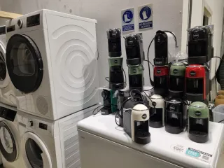 Lote Cafeteras Cápsulas Lavazza