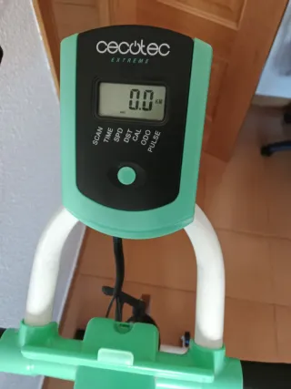 Bicicleta Estática Cecotec Blanca y Verde