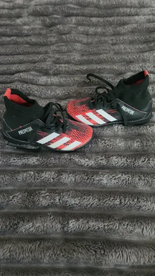 Botas Adidas Predator Talla 27