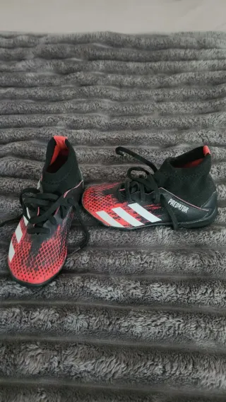 Botas Adidas Predator Talla 27