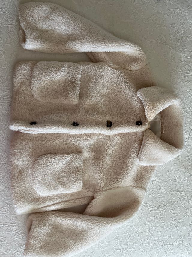 Abrigo beige de borreguito