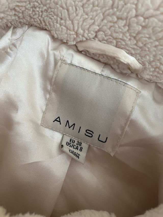 Abrigo beige de borreguito