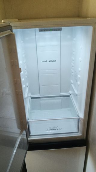 Frigorífico con congelador