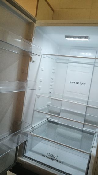 Frigorífico con congelador