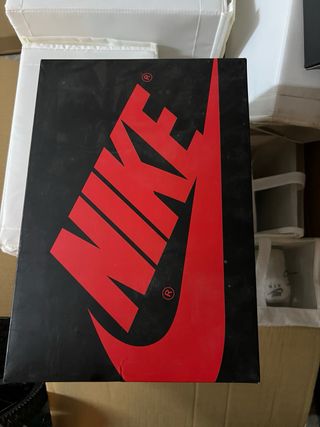 Air Jordan 1 Retro High OG Negro Rojo