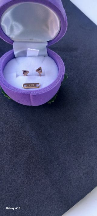 Pendientes bebé oro 18k triángulo