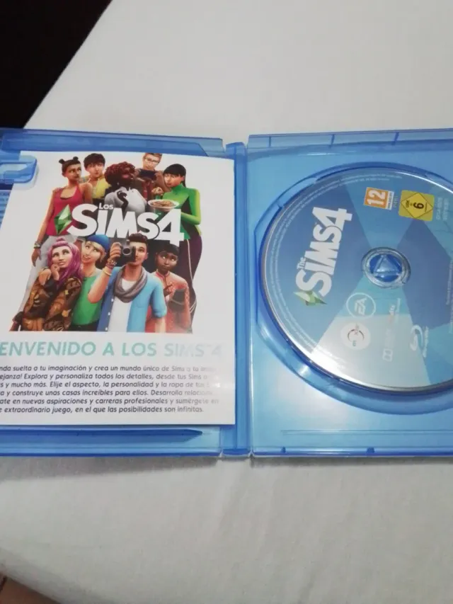 Los Sims 4 PS4