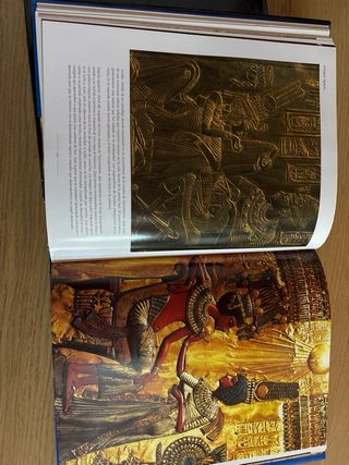 Libros sobre Egipto.