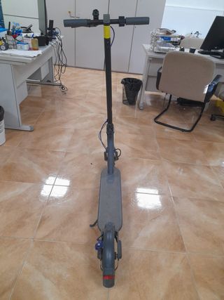 Patinete Eléctrico Gris