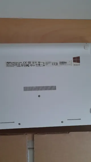 Portátil Asus F200CA de 11,6' pulgadas.