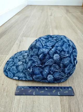 Gorra estilo paisley/ bandana adjustable