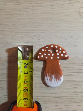 4 Funghi da Appendere Simili Pan di Zenzero.