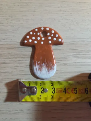 4 Funghi da Appendere Simili Pan di Zenzero.