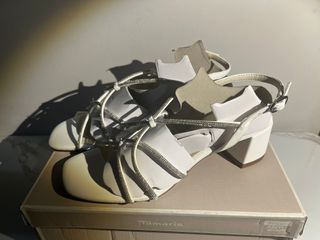Sandalias Tamaris tacón blanco brillantes